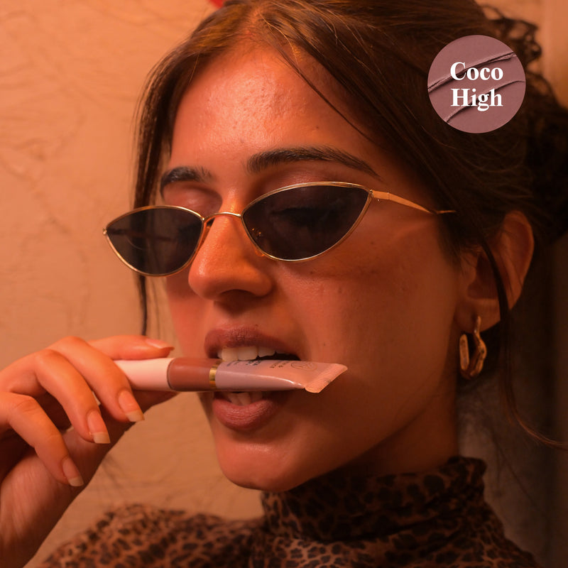 Pout & Blush Blurring Wand - Coco High